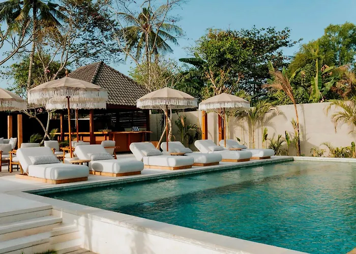 Kalm Resort