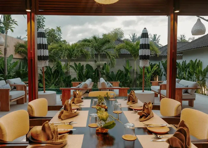 Kalm Resort